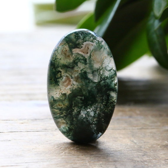 Moss Agate Oval Worry Stone Healing Anti-Stress by PACIFICMINERALS