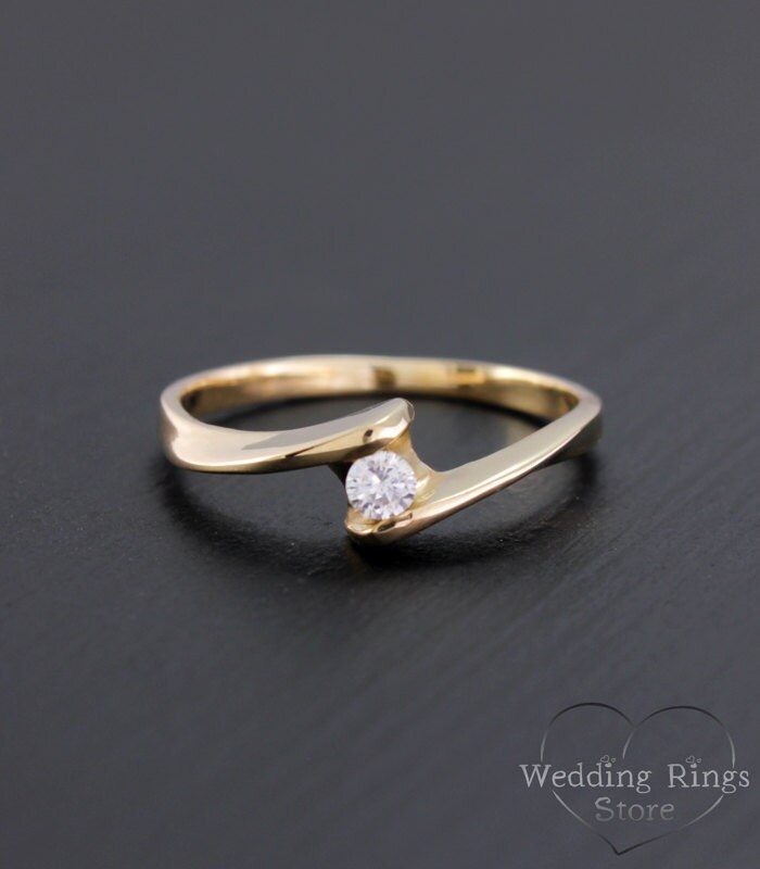 Dainty engagement ring 14k solid gold women ring Twisted