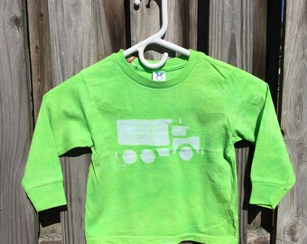 green shirt 4t