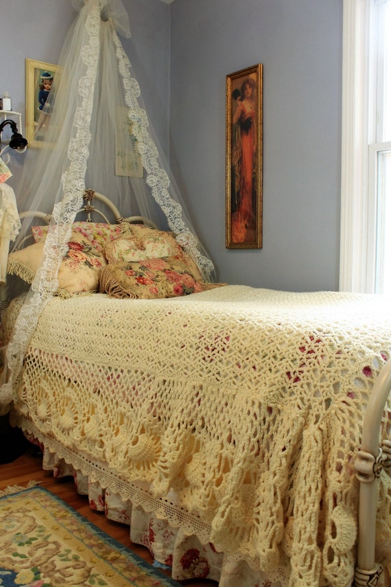 Vintage Crochet Bedspread Ivory Blanket Twin Size Crochet