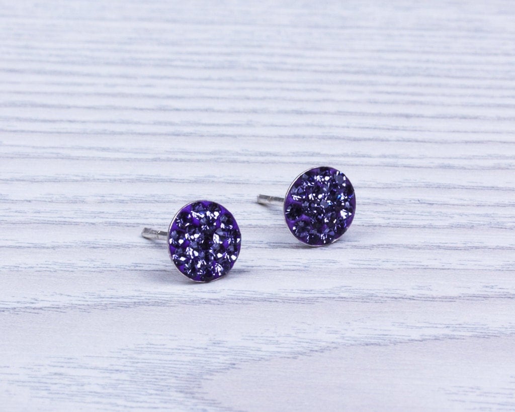 Purple stud earrings / Round stud earrings / by OlizzJewelry