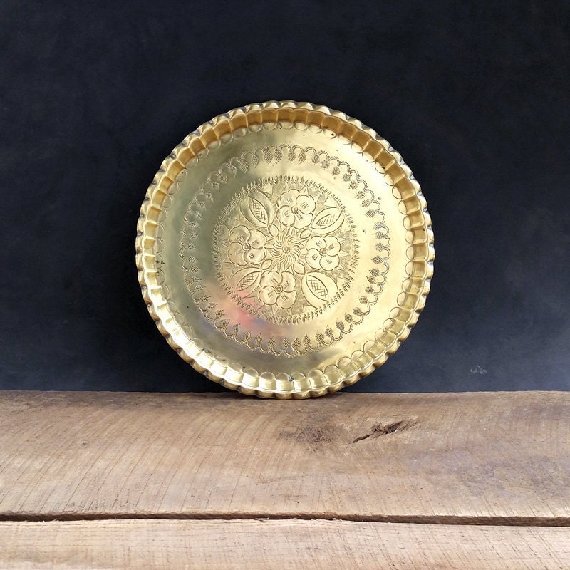 Round Brass Tray or Serving Platter – Etched Floral Design – Scalloped ...