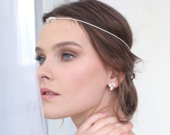 Bridal earrings, wedding earrings, Bridal Stud Earrings, Swarovski Crystal Earrings, White crystal stud earrings, Gift for her