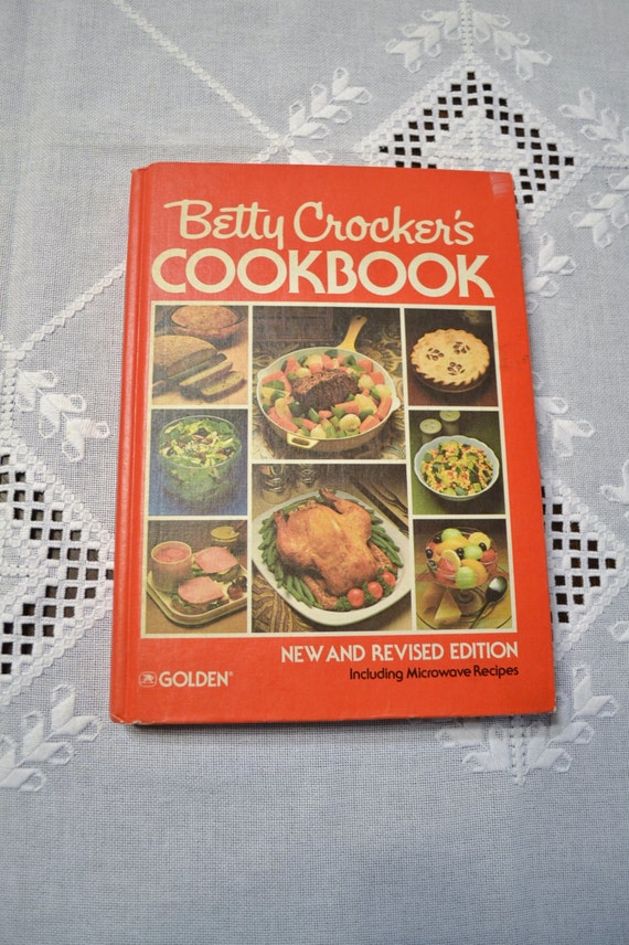 Vintage Betty Crocker Cookbook 1982 Recipe Book Hard Cover