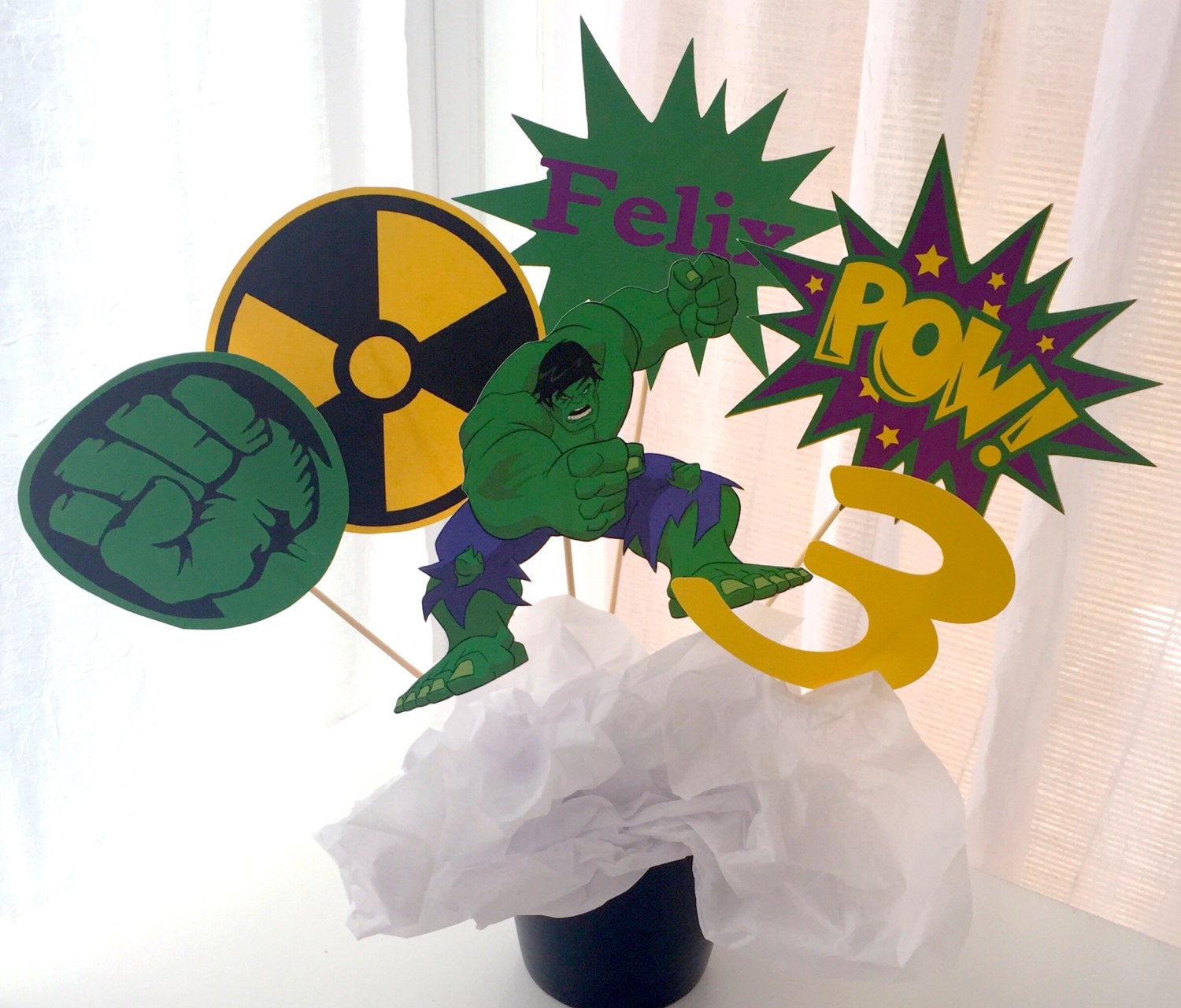 6 Piece Incredible Hulk Centerpiece Superhero Centerpiece