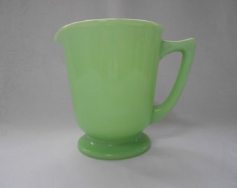 McKee 1930's Jadeite Measuring Jug or Pitcher Very Good Condition #00003