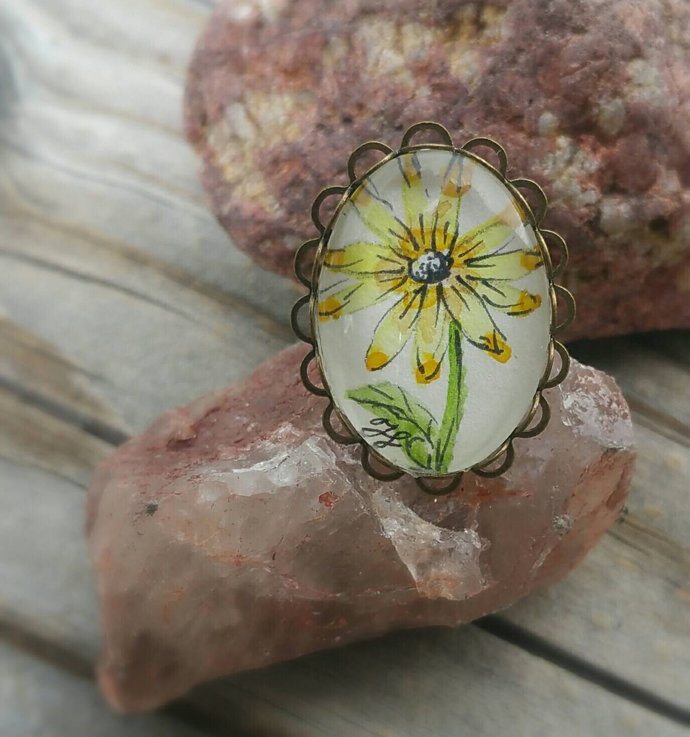 Yellow daisy ring. Yellow flower ring watercolor hand painted