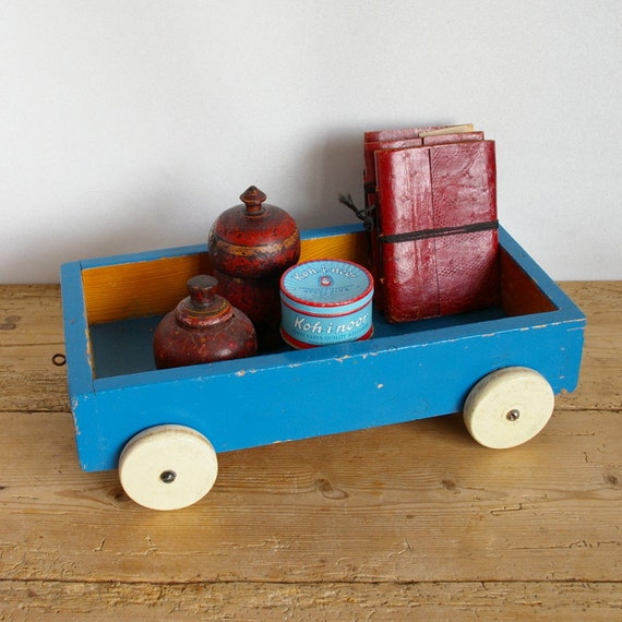 vintage wooden toy wagon