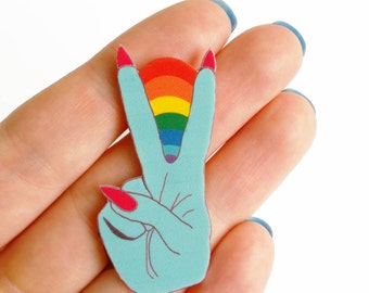 Brooch // Pin // Peace // witch hand // rainbow // shrink plastic // pop culture // quirky // colourful // statement