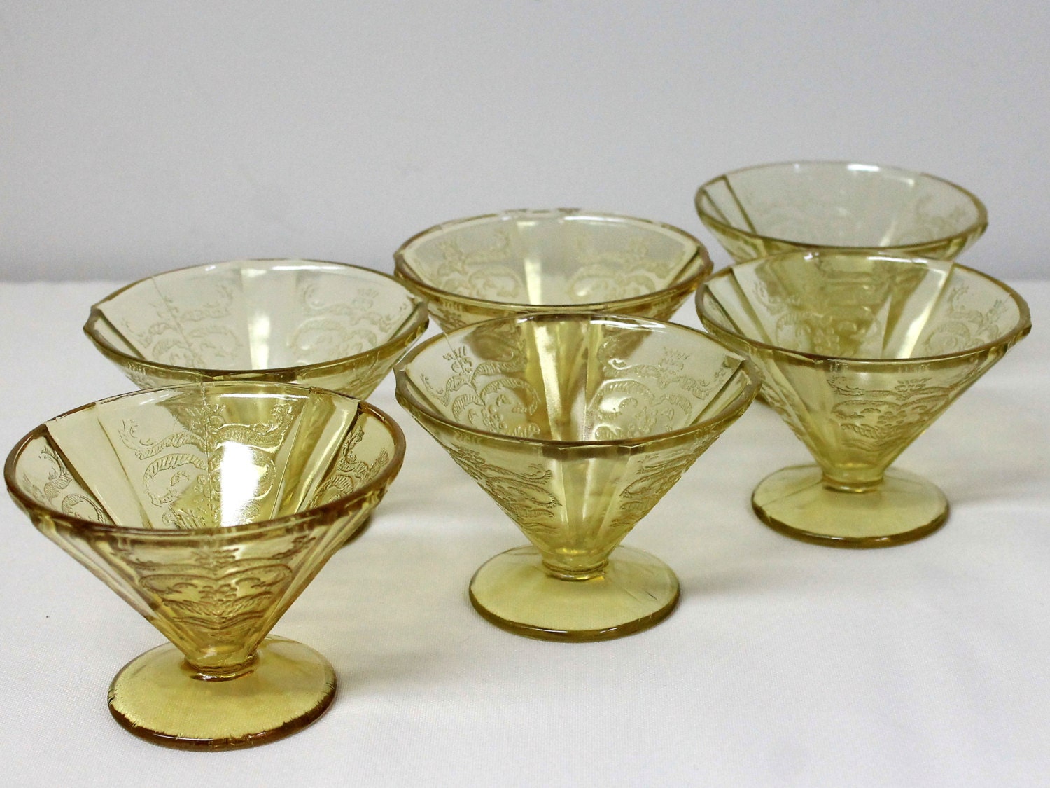 Set of 6 Vintage Federal Glass Yellow Pedestal Dessert Dishes