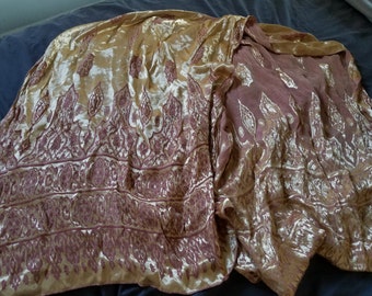 Very rare vintage scarf from the MET Metropolitan Museum of Art