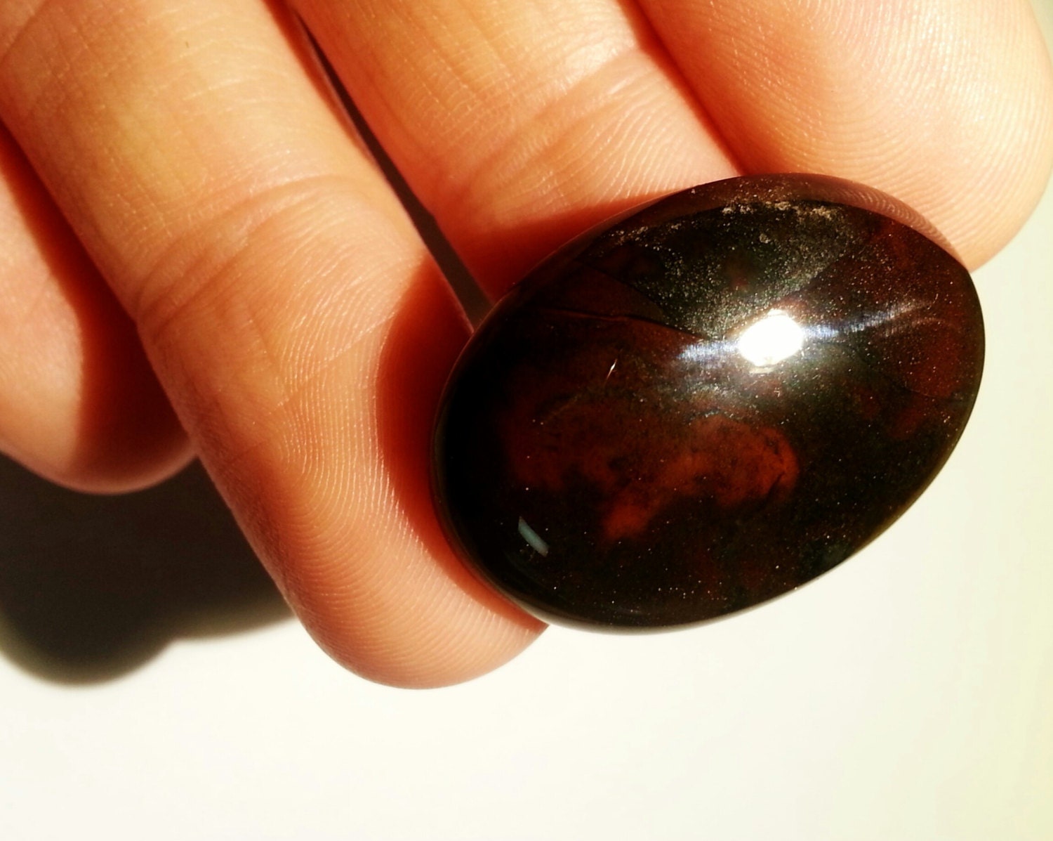 Dark Red Cabochon Oval Indian Agate Stone Gold Flash Glitter