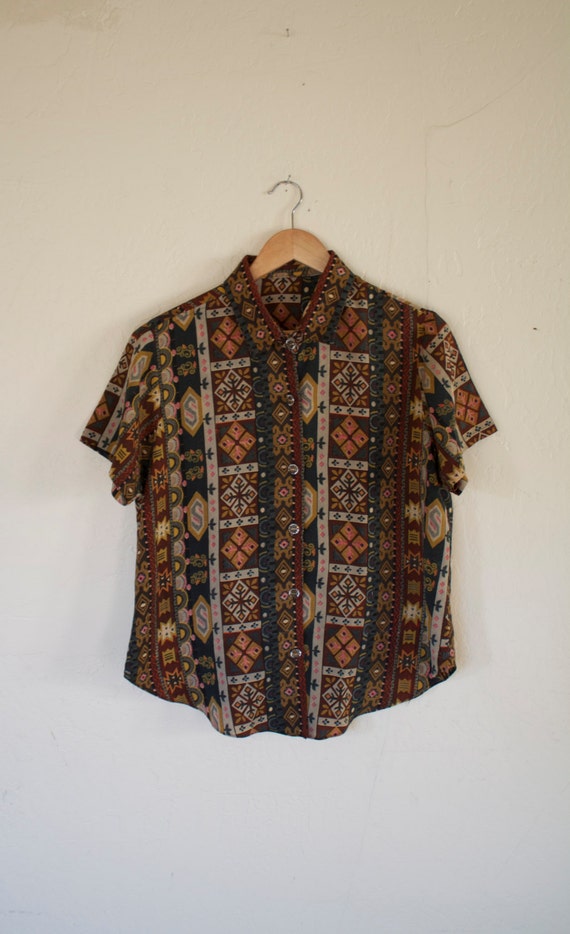 Tribal Print Short Sleeve Button Down // 1970's // S M