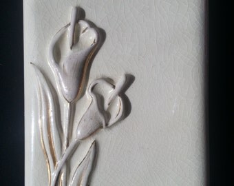 Trinket Box Ivory Porcelain with Gold Lilly, White and Gold Jewelry Box