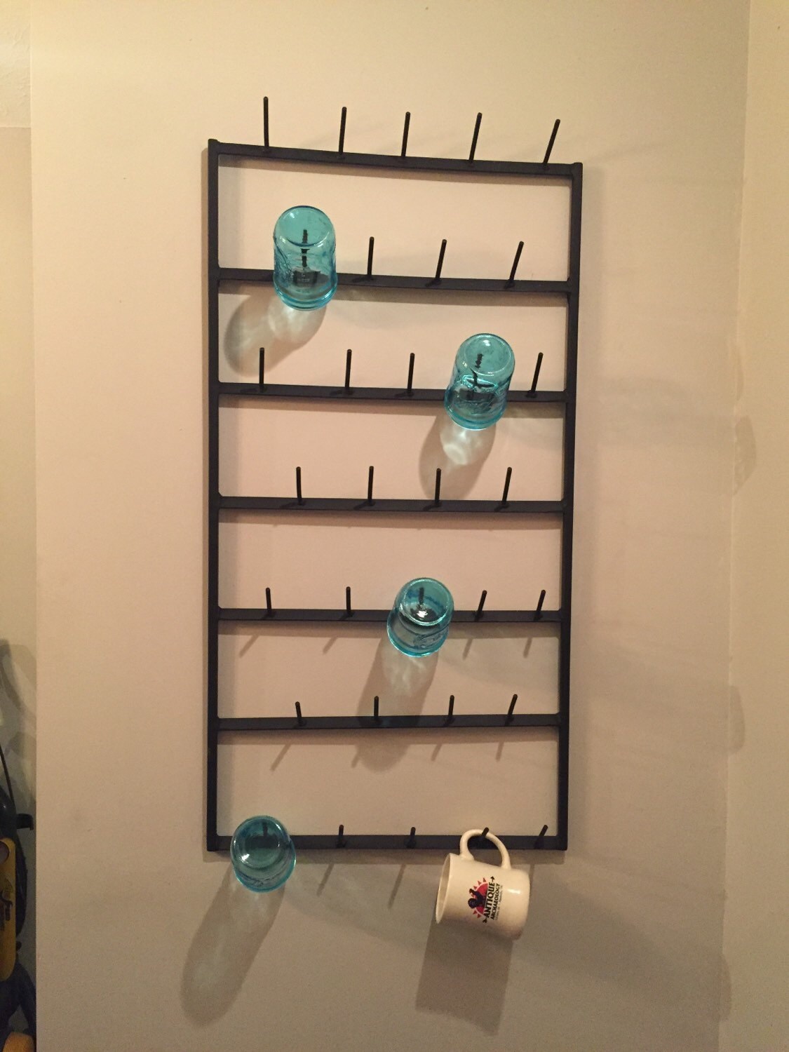 Handmade hanging cup rack