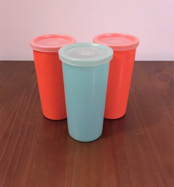 Vintage 1960s Tupperware Tumblers and Lids Red and Blue