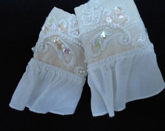 Steampunk Gloves, Lace cuffs, Fingerless gloves, Applique Linen Cuffs