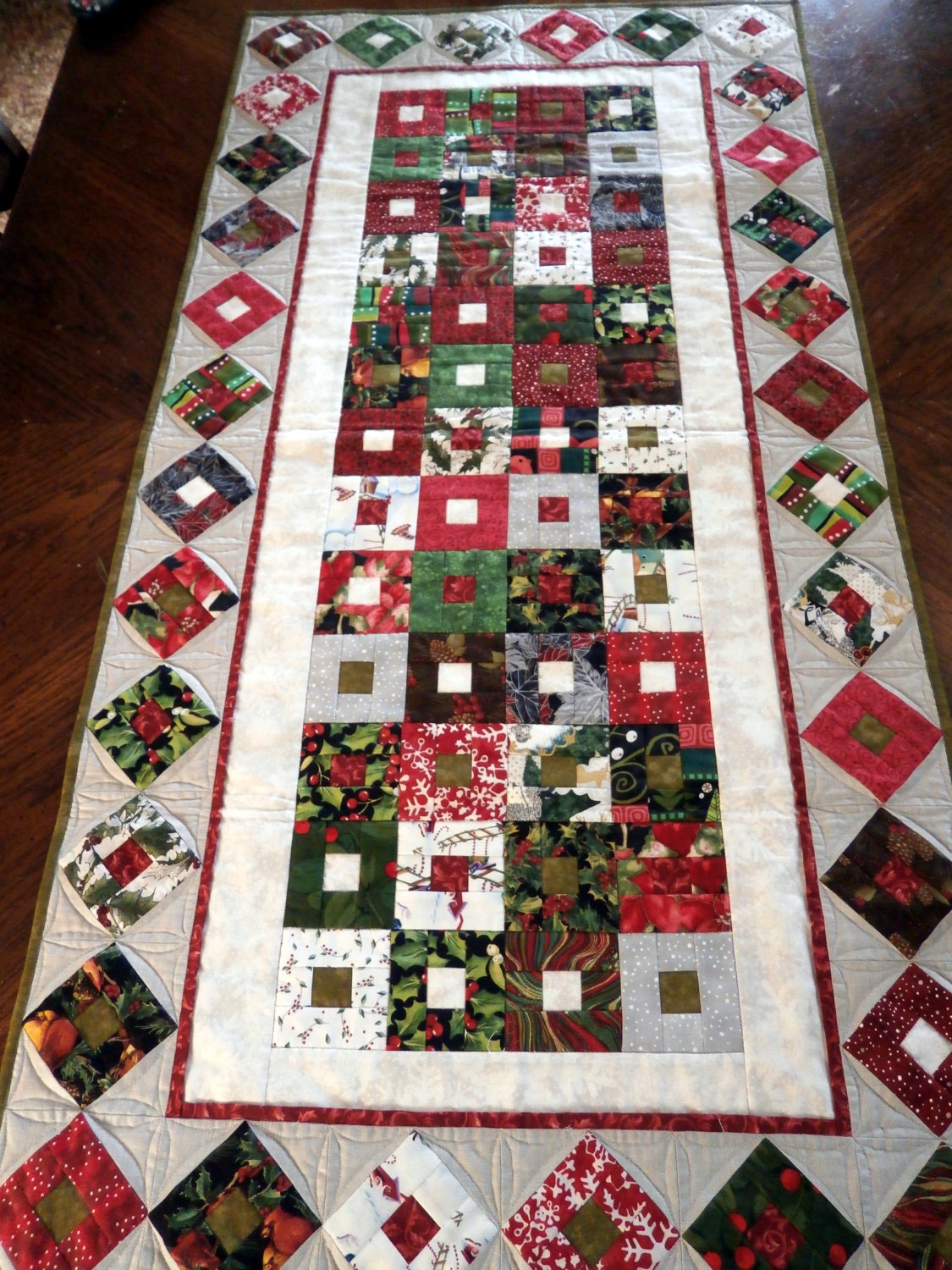 Quilted Holiday Pinwheel Table Runner 17x34 297