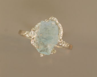 Free form Aquamarine Ring, Raw aquamarine ring, Rough Stone Ring, Twig Ring, aquamarine ring, sterling twig ring,