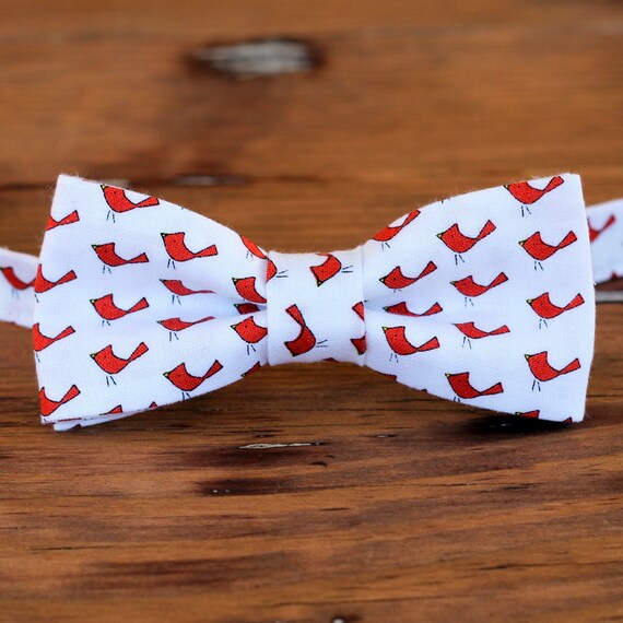 Items similar to Boys cardinal bow tie red birds on white cotton bow