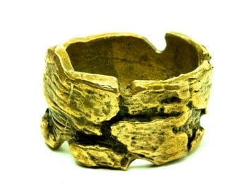 Dogwood Tree Bark Ring in bronze