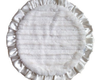 white lovie, security blanket, blankie, minky blankie, minky lovie, baby blankie, gender neutral blankie