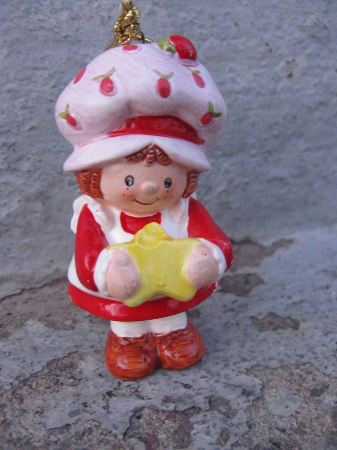 strawberry shortcake ceramic ornament 1980s retro christmas strawberry shortcake ceramic ornament 1980s retro christmas