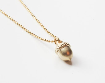 Acorn Necklace | Gold Acorn Necklace | Woodland Necklace | Layering Necklace | Dainty Necklace | Fall Wedding | Gift for her