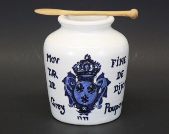 Vintage Fine De Dijon Ceramic Mustard Crock w/Wooden Spoon (E2117)
