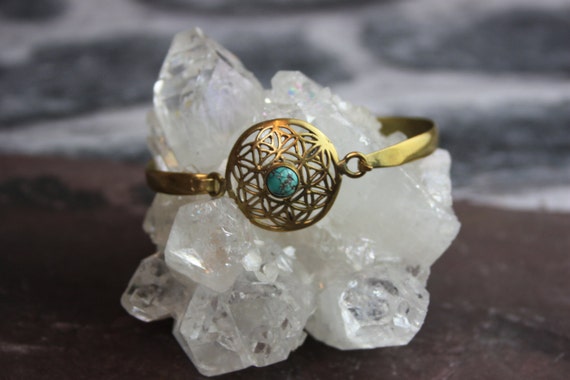 BRASS MANDALA BRACELET- Sacred Geometry -Mandala -Spiritual Jewelry -Flower of Life- Bracelet- Arm Cuff- Vintage Jewelry- Brass Bangle- Gold
