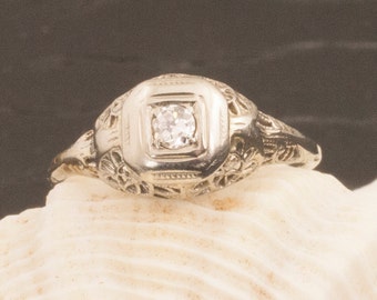 Antique Edwardian 18 Karat Gold Diamond Ring