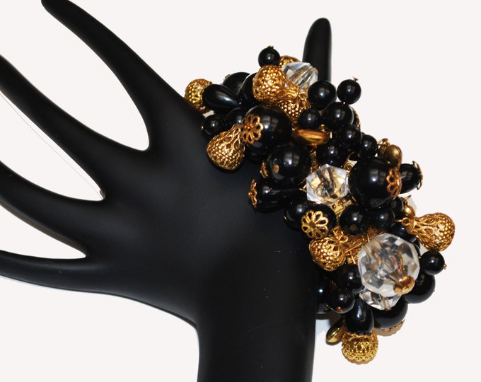 Black Gold Expansion Bracelet cha cha bracelet lucite plastic gold filigree beads mid century