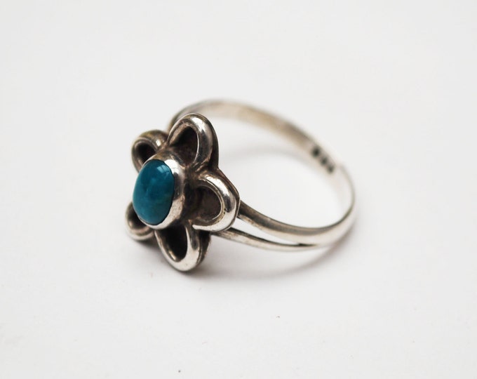 Sterling turquoise Flower Ring - Silver floral blue gemstone -Boho - size 7