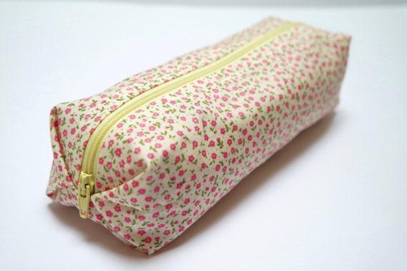 Small cotton zipper pouch Pencil case/ makeup bag fully