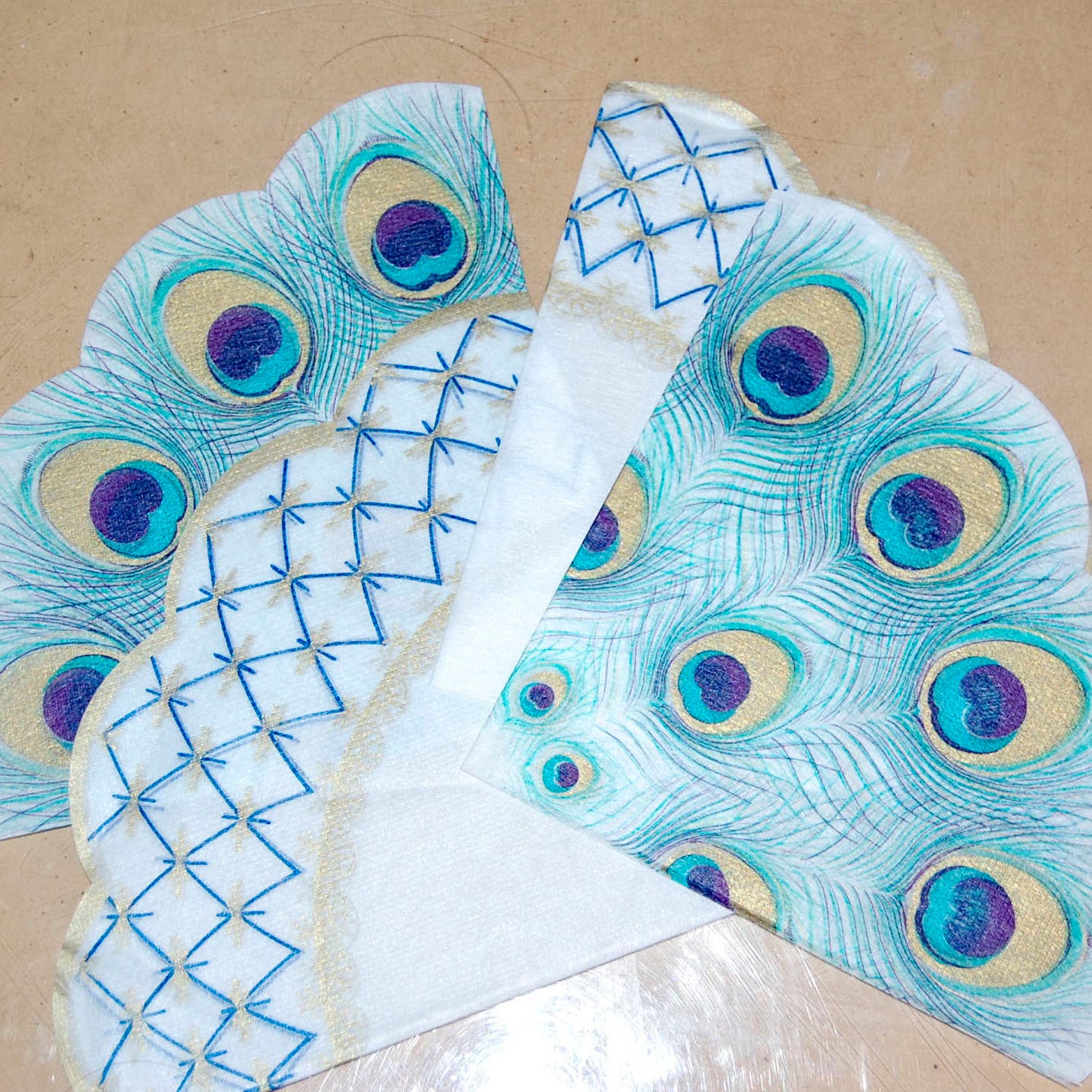 Circular Peacock Napkins 4 Circle Tissue Napkins in Blue