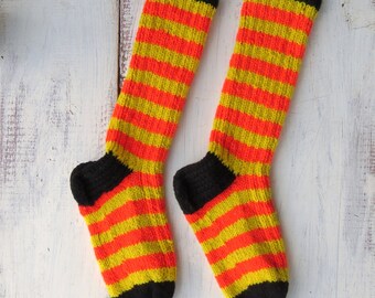 Knit Wool Socks Hand Knit Mens Grey White by StoneyCreekKnitters