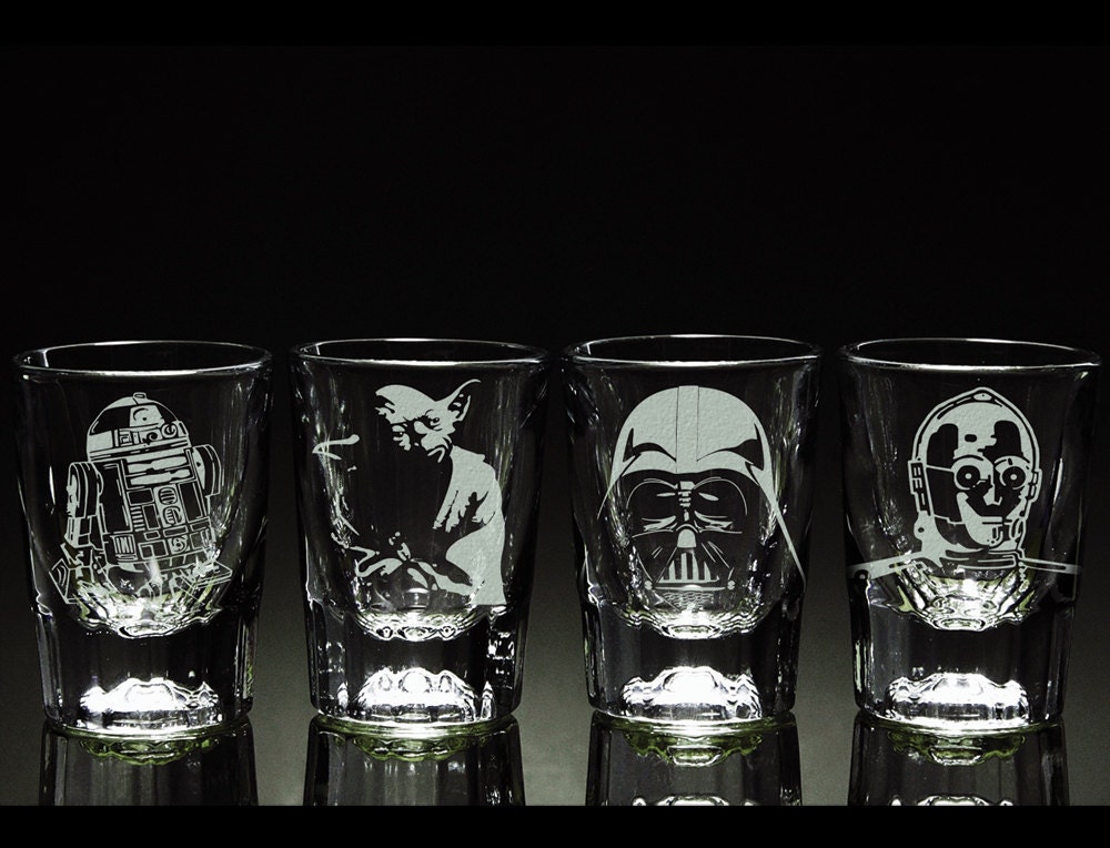 4 Star Wars Character Themed Etched Shot Glasses 2 Ounce
