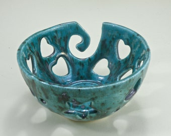 Large Yarn Bowl Heart Knitting Bowl Crochet Bowl Lead free Glaze
