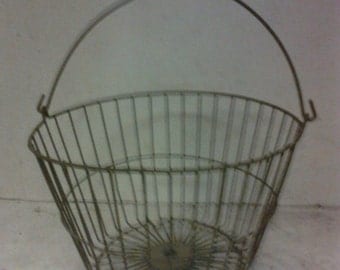 Wire egg basket
