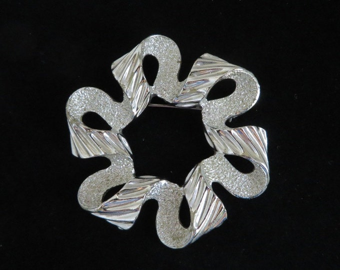 Sarah Coventry Ribbonette Brooch, Vintage Silver Tone 1970s Pin