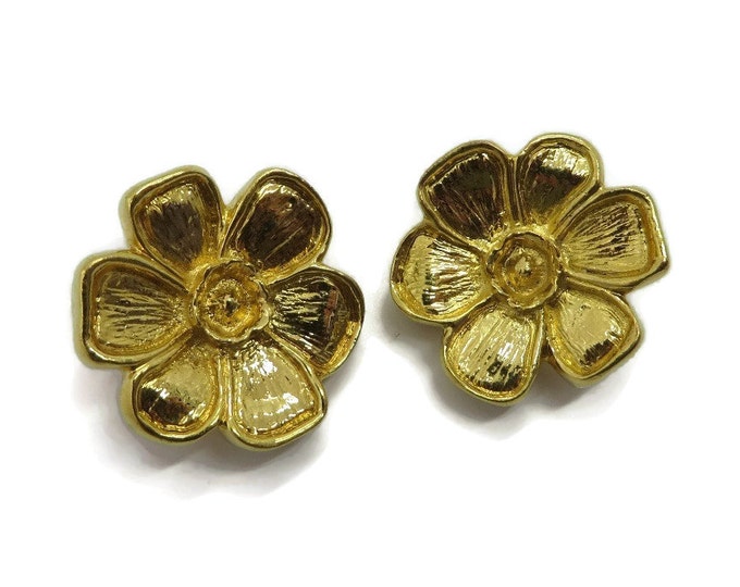 Laura Belle Gold Tone Flower Clip-on Earrings