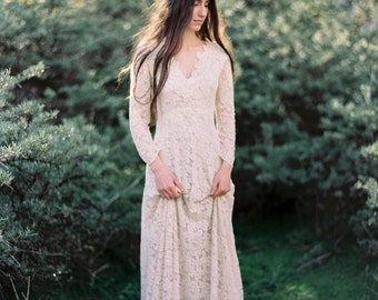 Vintage inspired lace dress with long sleeves
