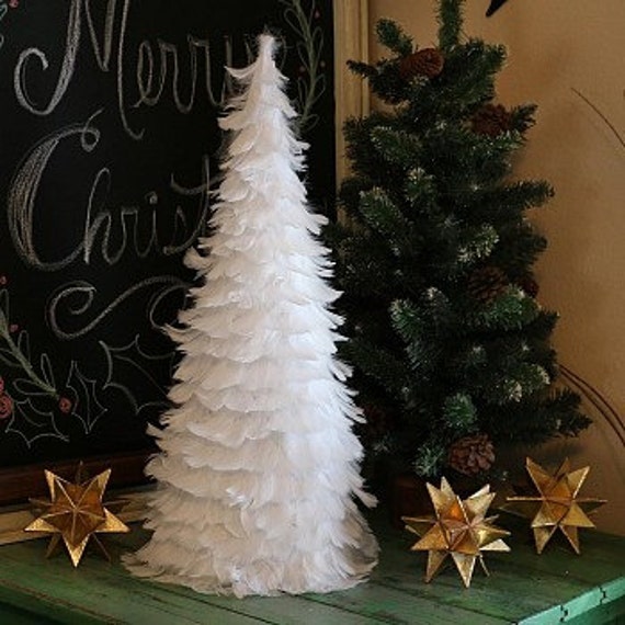Items similar to White Feather Tree , White Tree, Feather decorations ...