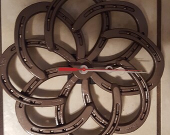 Horse Shoe Wall Clock (Flat Burnished Amber)