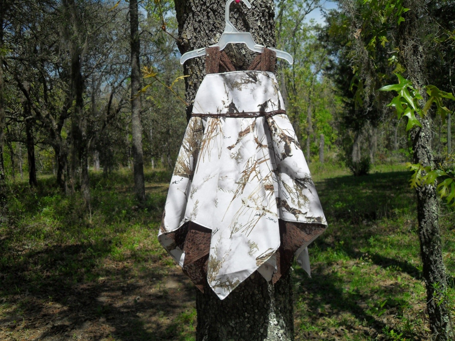 NEW Made with White Snow Camo fabric& Brown Lace