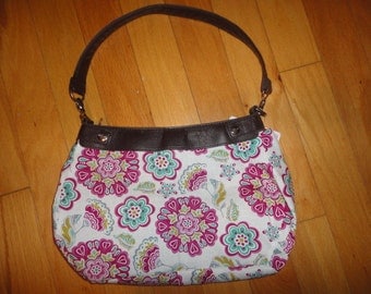 New Thirty-one Purse White with Big Pretty Flowers Purse Skirt for Suite Skirt Purse 31 Gifts