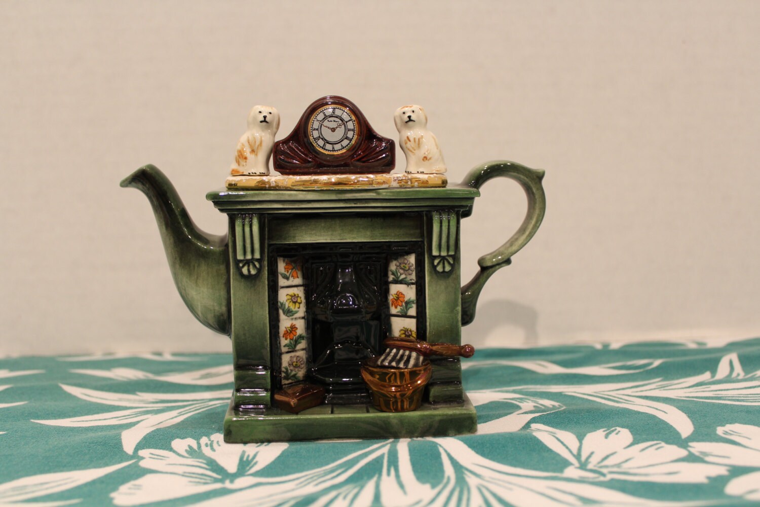 Vintage Paul Cardew Mini Teapot Titan Flueback Victorian