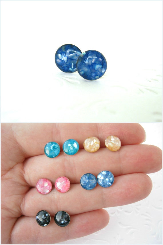 Resin stud earring Sea shell earring Tiny stud earring Resin shell