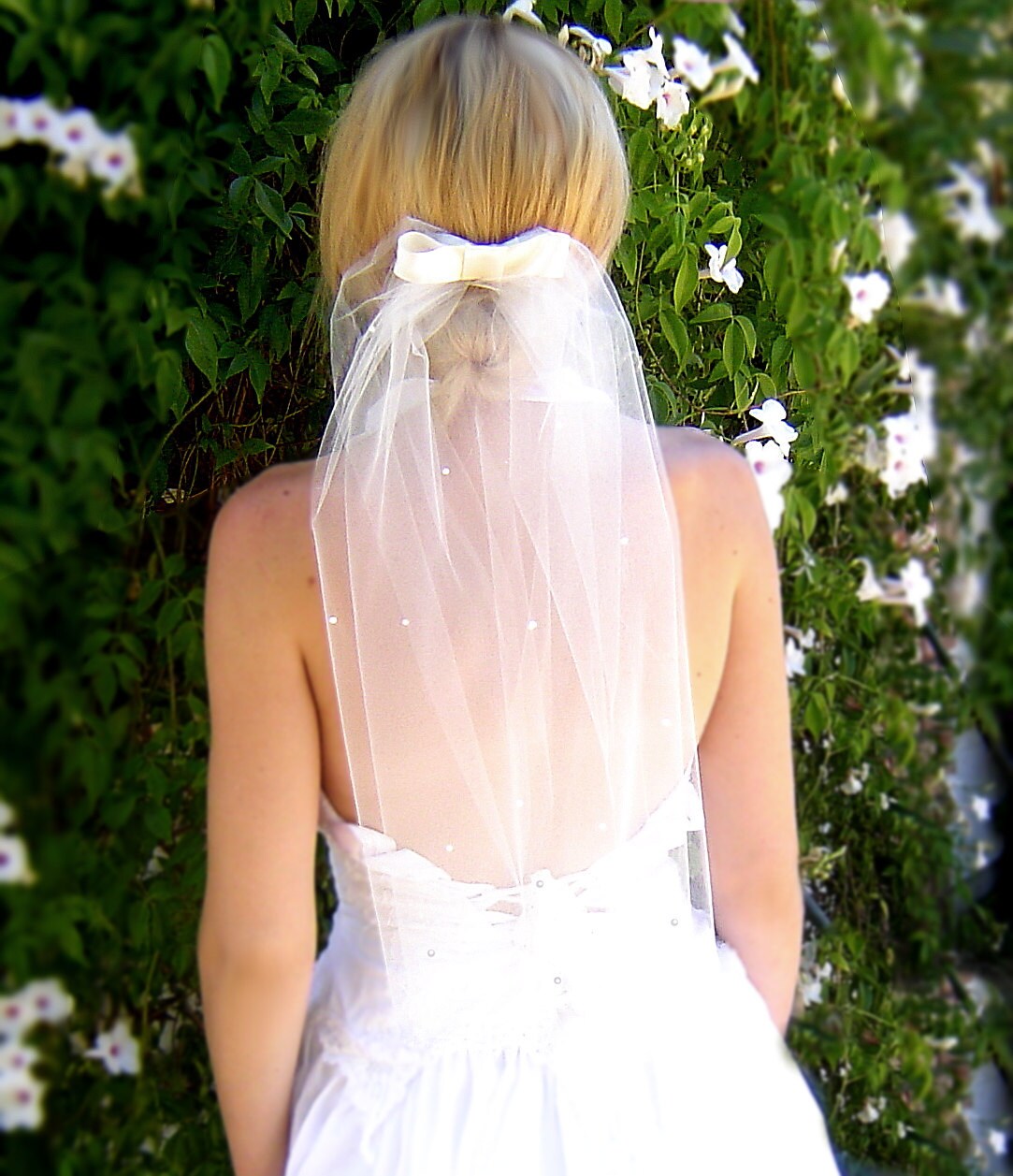 Bow Veil with Vintage Japanese Freshwater by CaliforniaBridal