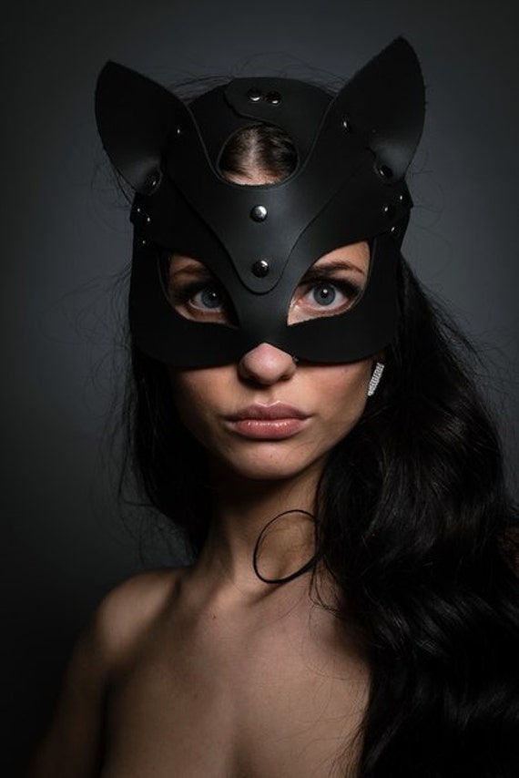 Kitten Play Bdsm Masquerade Mas